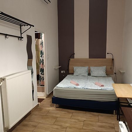 Downtown Apartments Budapest Budapeste Quarto foto