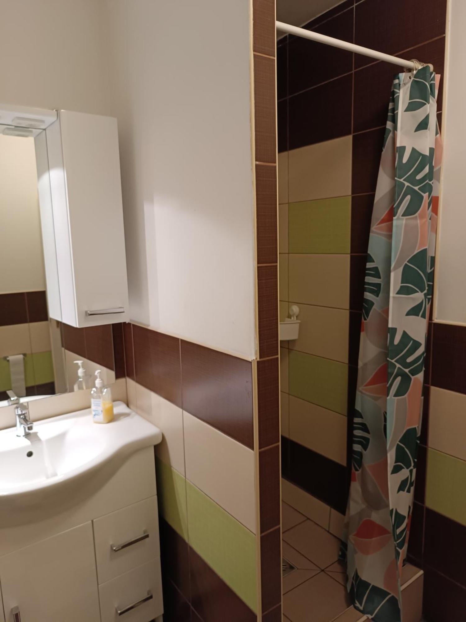 Downtown Apartments Budapest Budapeste Quarto foto