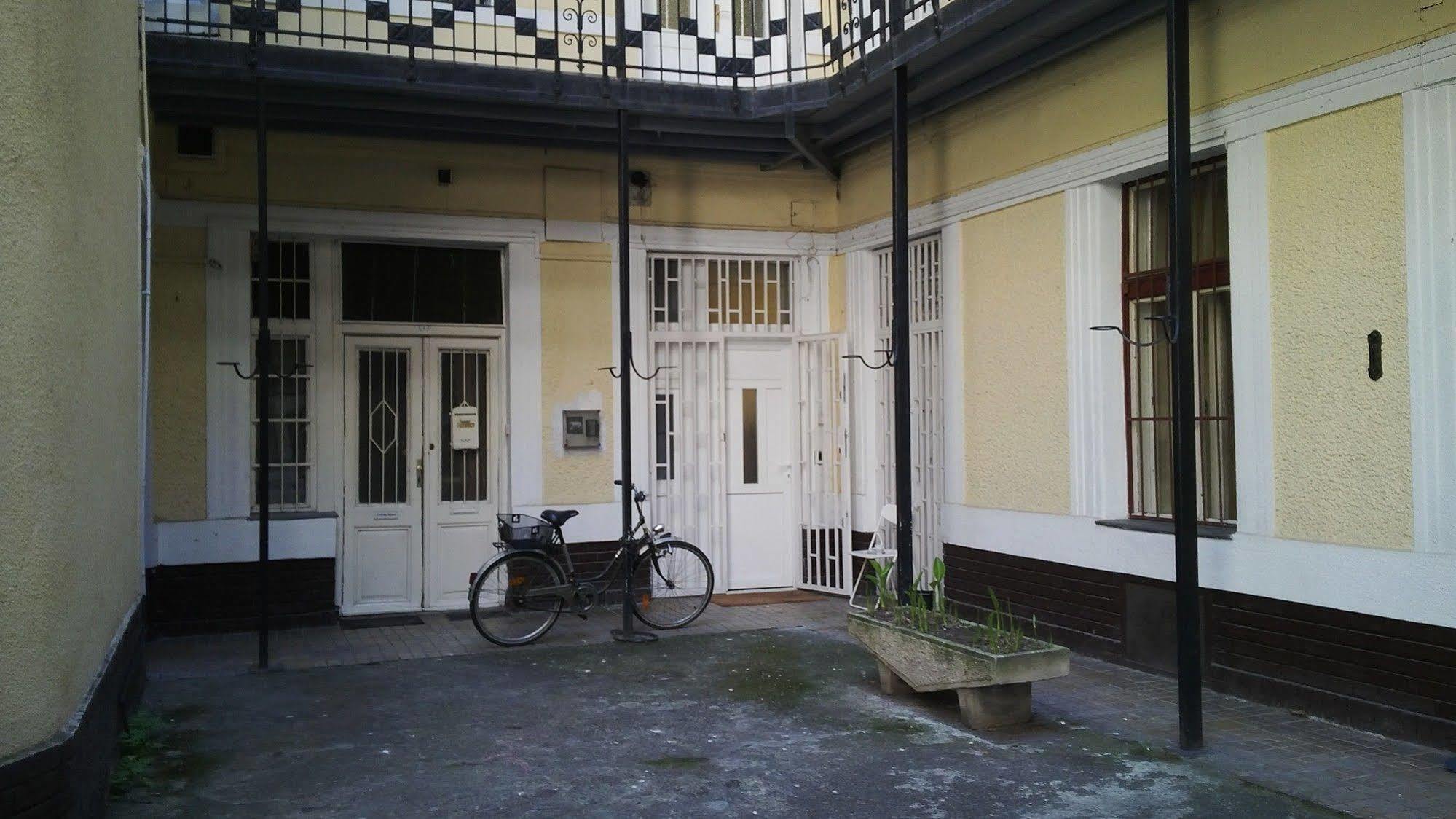 Downtown Apartments Budapest Budapeste Exterior foto